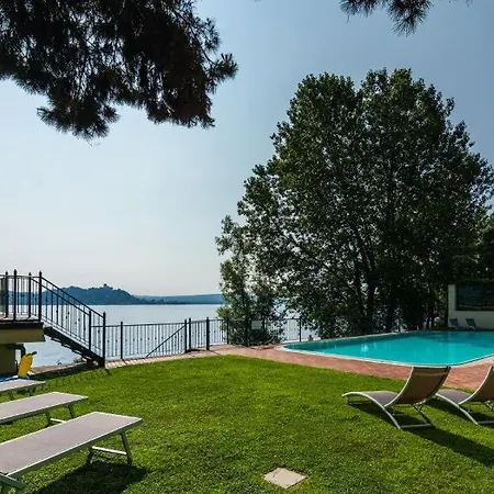 Apartment Sleeps 3 Pool Wifi Meina